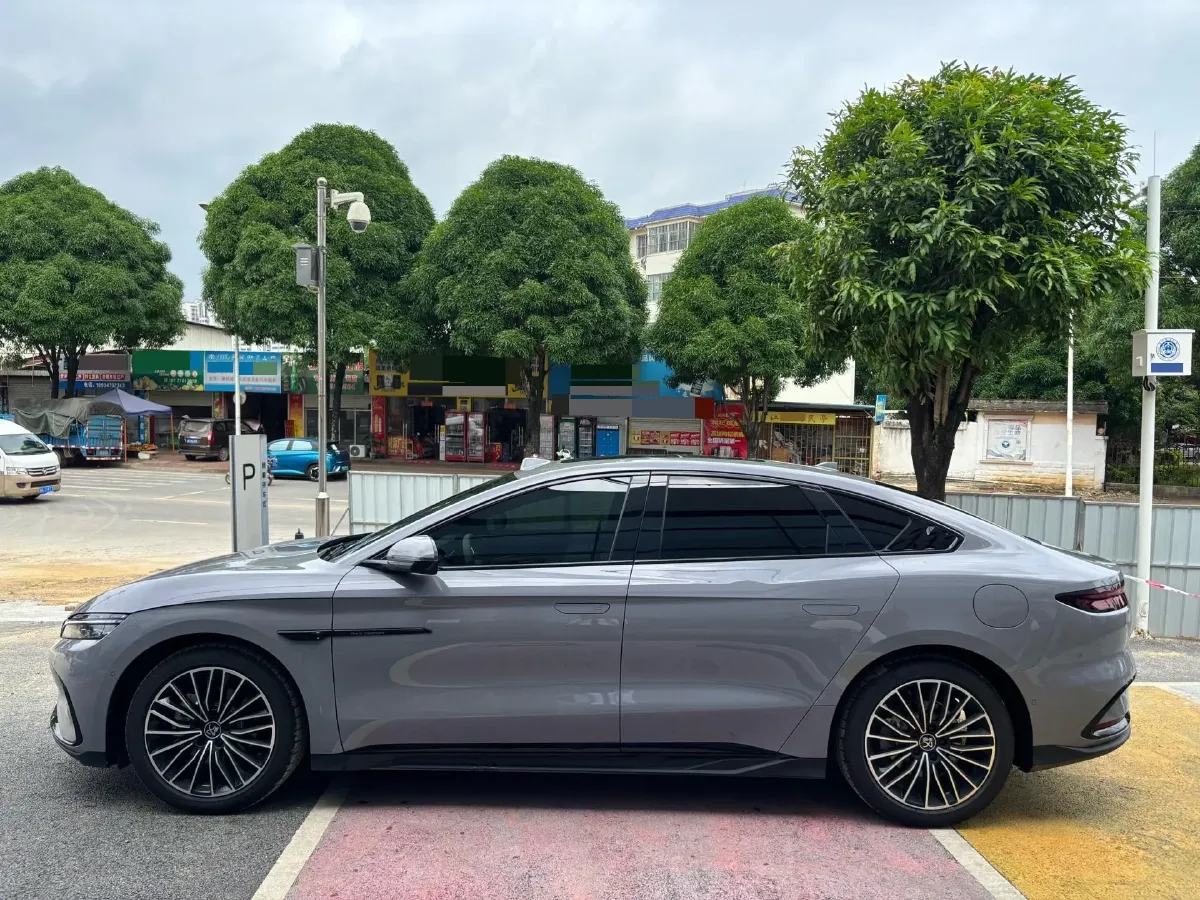 2025 BYD Han 1.5T 156HP L4 E-CVT PHEV,autocango,china used car exporter,china ev exporter,chinese used car exporter,chinese used ev exporter