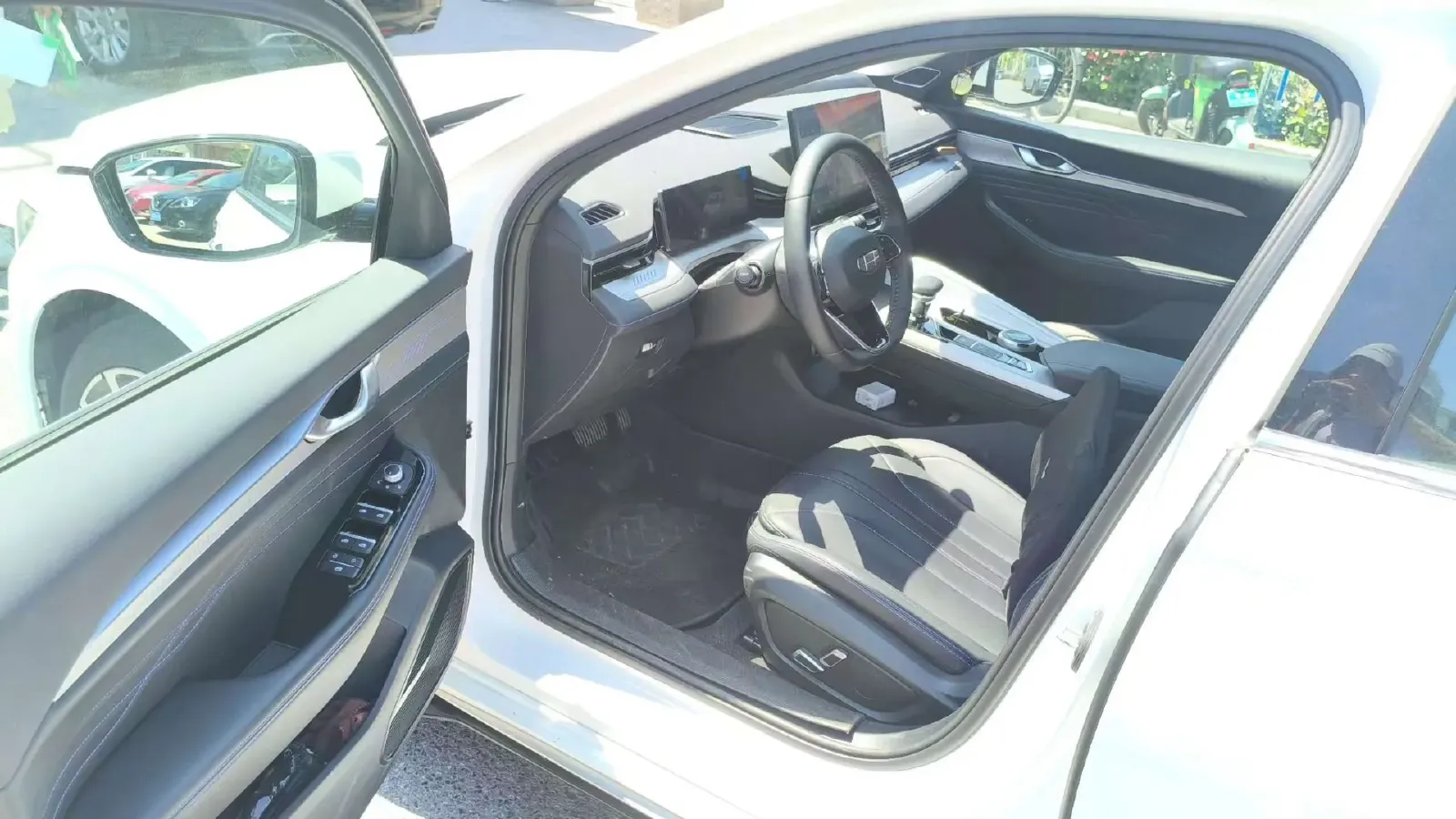 2025 Geely Preface 1.5T 181HP L4 7DCT,autocango,china used car exporter,china ev exporter,chinese used car exporter,chinese used ev exporter