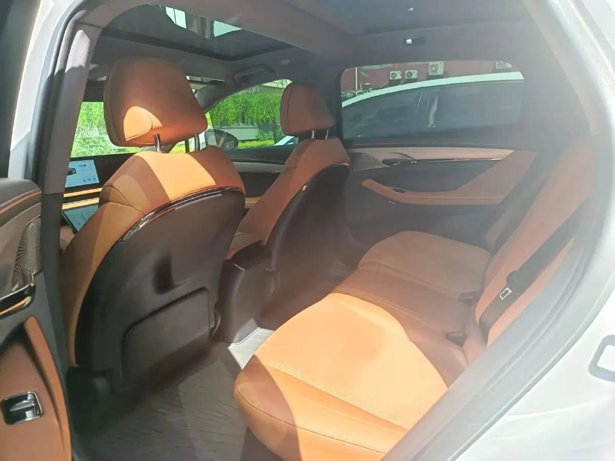 2024 Voyah ZhuiGuang 1.5T 136HP L4 PHEV 43KWH,autocango,china used car exporter,china ev exporter,chinese used car exporter,chinese used ev exporter