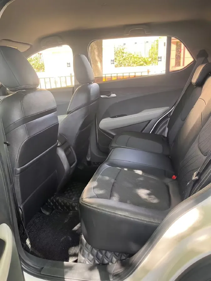 2017 BaoJun 310W 1.5L 105HP L4 6MT,autocango,china used car exporter,china ev exporter,chinese used car exporter,chinese used ev exporter