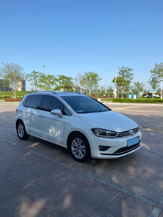 2018 Volkswagen Golf Sportsvan 1.4T 131HP L4 5MT,autocango,china used car exporter,china ev exporter,chinese used car exporter,chinese used ev exporter