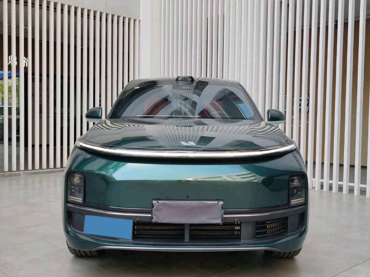 2024 Li L9 Range Extended 154HP REEV 52.3KWH,autocango,china used car exporter,china ev exporter,chinese used car exporter,chinese used ev exporter