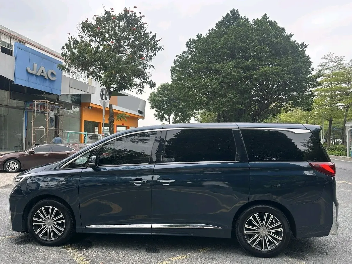 2021 GAC Trumpchi M8 2.0T 252HP L4 8AT,autocango,china used car exporter,china ev exporter,chinese used car exporter,chinese used ev exporter