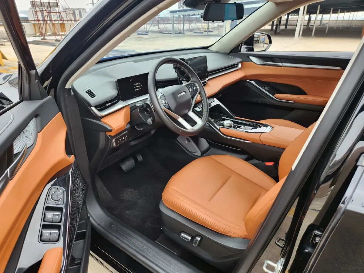 2024 Haval H6 1.5T 184HP L4 7DCT,autocango,china used car exporter,china ev exporter,chinese used car exporter,chinese used ev exporter