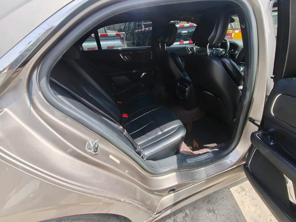 2019 Lincoln Continental 2.0T 261HP L4 6AT,autocango,china used car exporter,china ev exporter,chinese used car exporter,chinese used ev exporter