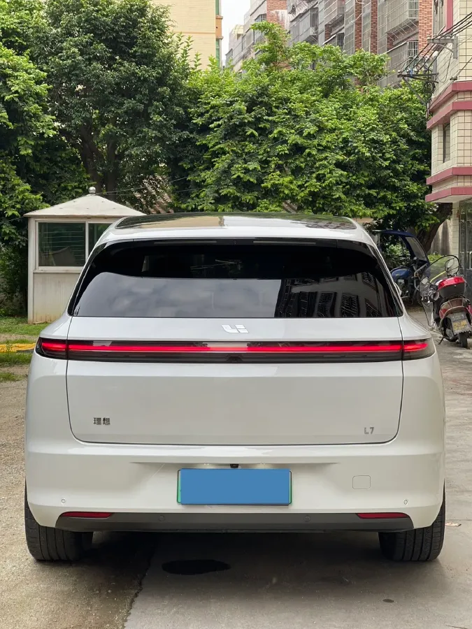 2023 Li L7 Range Extended 154HP REEV 40.9KWH,autocango,china used car exporter,china ev exporter,chinese used car exporter,chinese used ev exporter