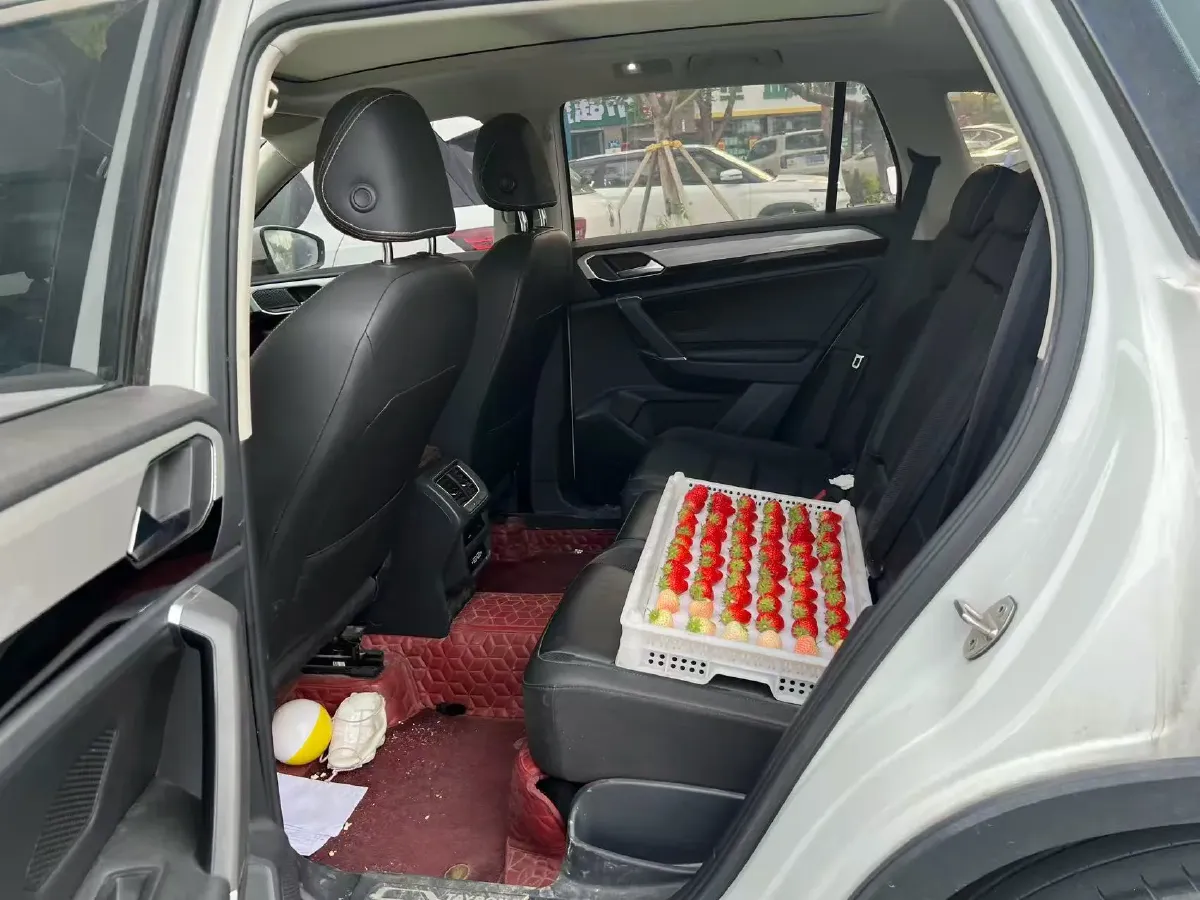 2019 Volkswagen Tayron 2.0T 186HP L4 7DCT,autocango,china used car exporter,china ev exporter,chinese used car exporter,chinese used ev exporter