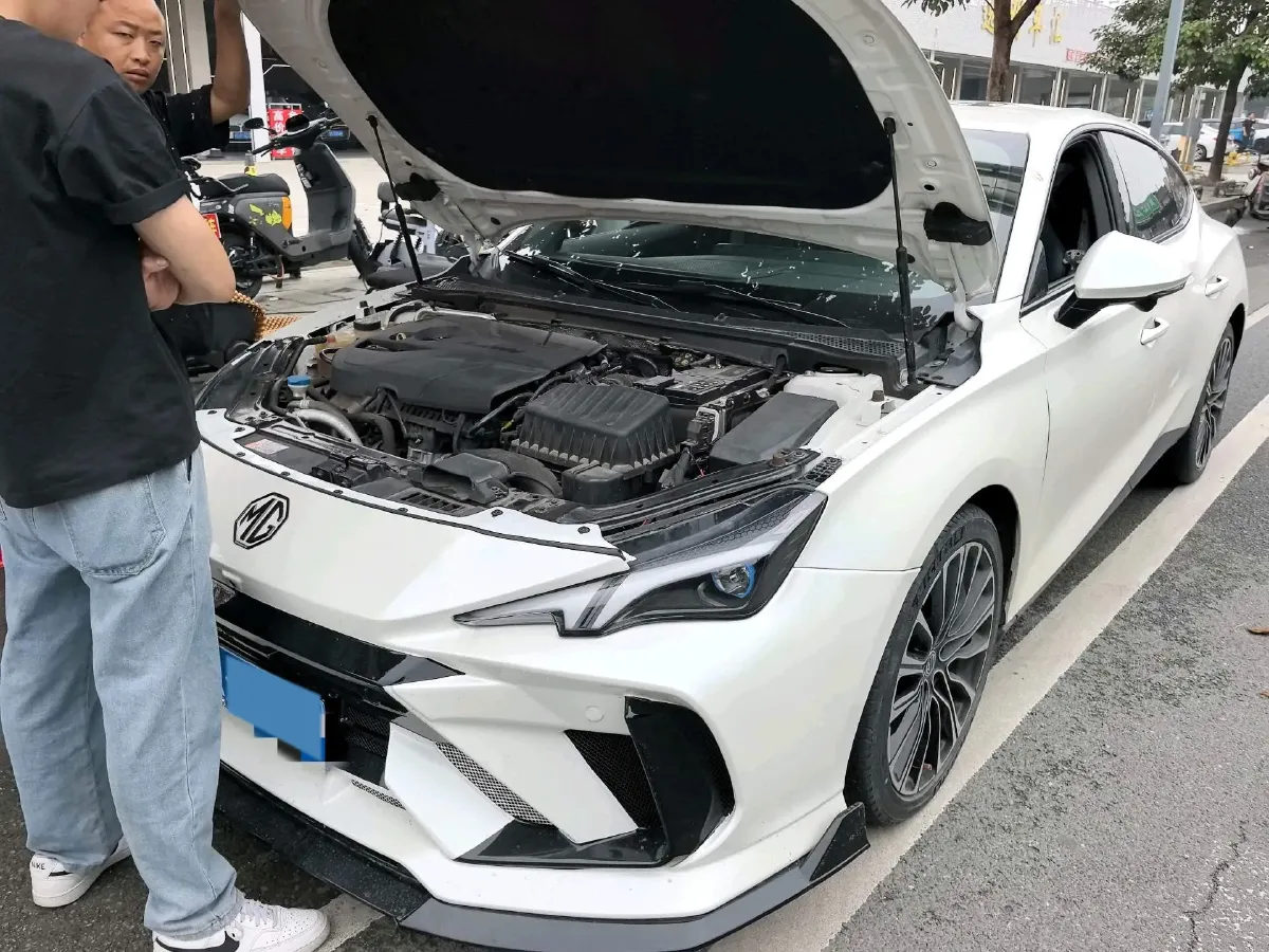 2023 MG 7 2.0T 261HP L4 9AT,autocango,china used car exporter,china ev exporter,chinese used car exporter,chinese used ev exporter