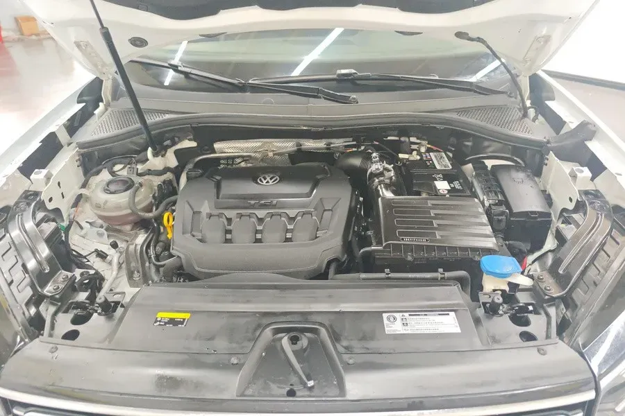 2019 Volkswagen Tayron 2.0T 186HP L4 7DCT,autocango,china used car exporter,china ev exporter,chinese used car exporter,chinese used ev exporter
