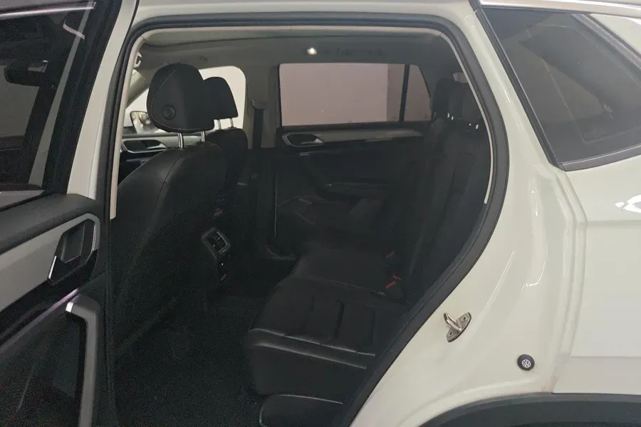 2019 Volkswagen Tayron 2.0T 186HP L4 7DCT,autocango,china used car exporter,china ev exporter,chinese used car exporter,chinese used ev exporter