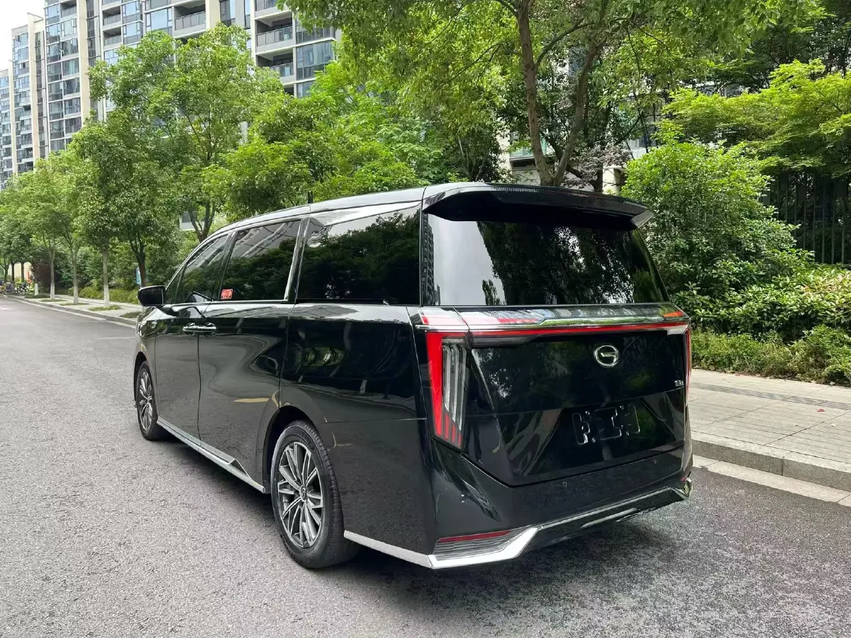 2023 GAC Trumpchi M8 2.0T 252HP L4 8AT,autocango,china used car exporter,china ev exporter,chinese used car exporter,chinese used ev exporter