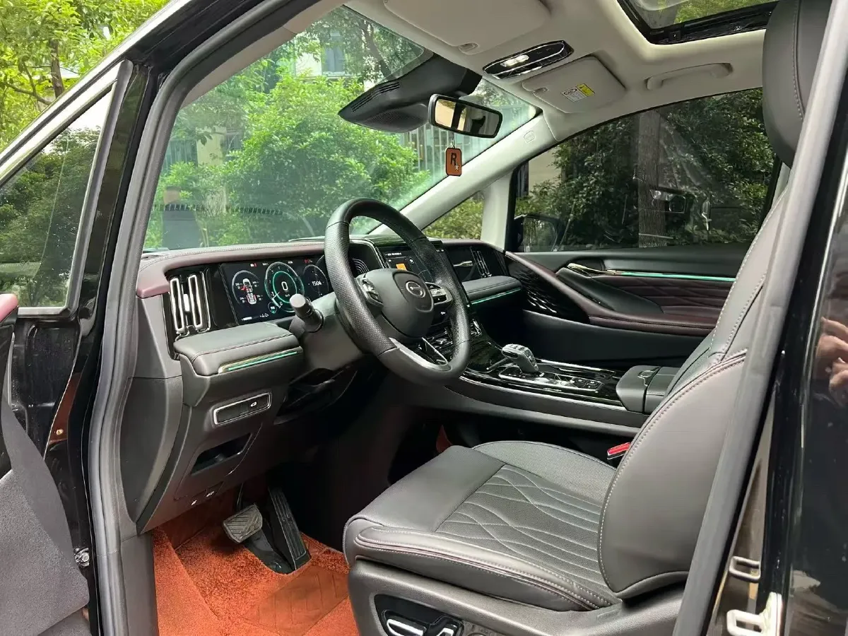 2023 GAC Trumpchi M8 2.0T 252HP L4 8AT,autocango,china used car exporter,china ev exporter,chinese used car exporter,chinese used ev exporter