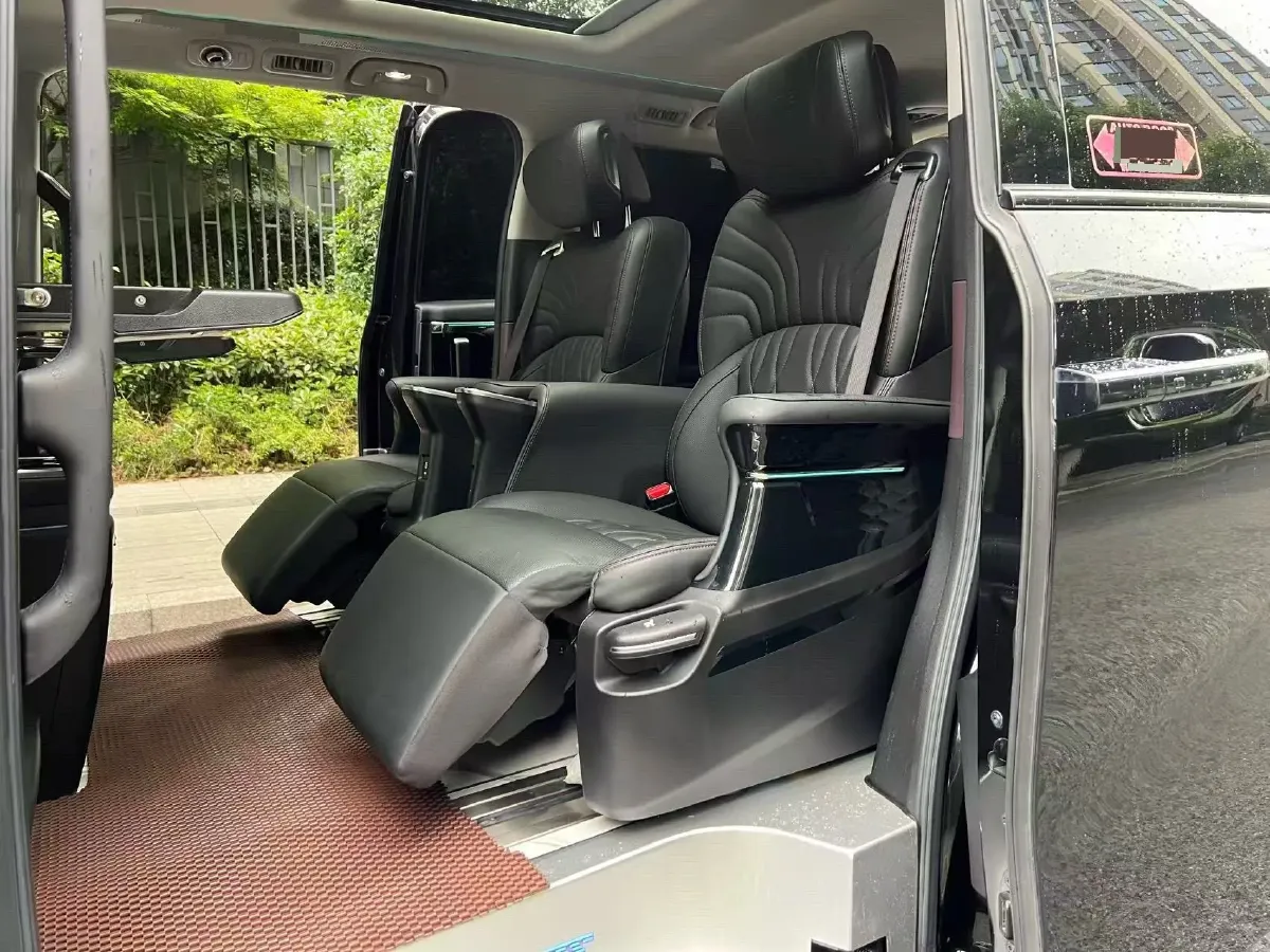 2023 GAC Trumpchi M8 2.0T 252HP L4 8AT,autocango,china used car exporter,china ev exporter,chinese used car exporter,chinese used ev exporter