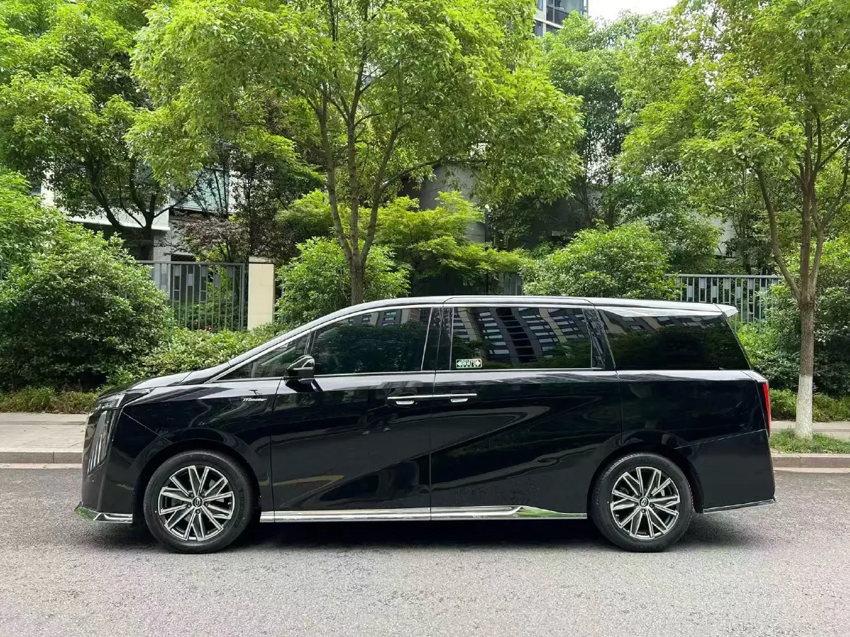2023 GAC Trumpchi M8 2.0T 252HP L4 8AT,autocango,china used car exporter,china ev exporter,chinese used car exporter,chinese used ev exporter