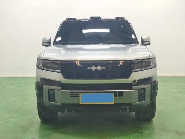 2025 FangChengBao Bao 8 2.0T 245HP L4 E-CVT PHEV 36.8KWH,autocango,china used car exporter,china ev exporter,chinese used car exporter,chinese used ev exporter