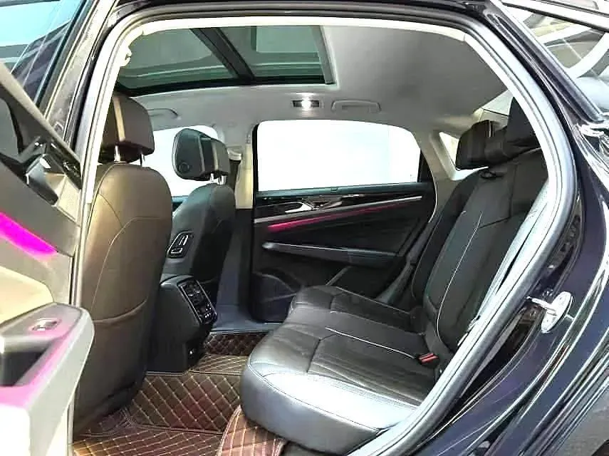 2022 Xpeng P7 BEV 60.2KWH,autocango,china used car exporter,china ev exporter,chinese used car exporter,chinese used ev exporter