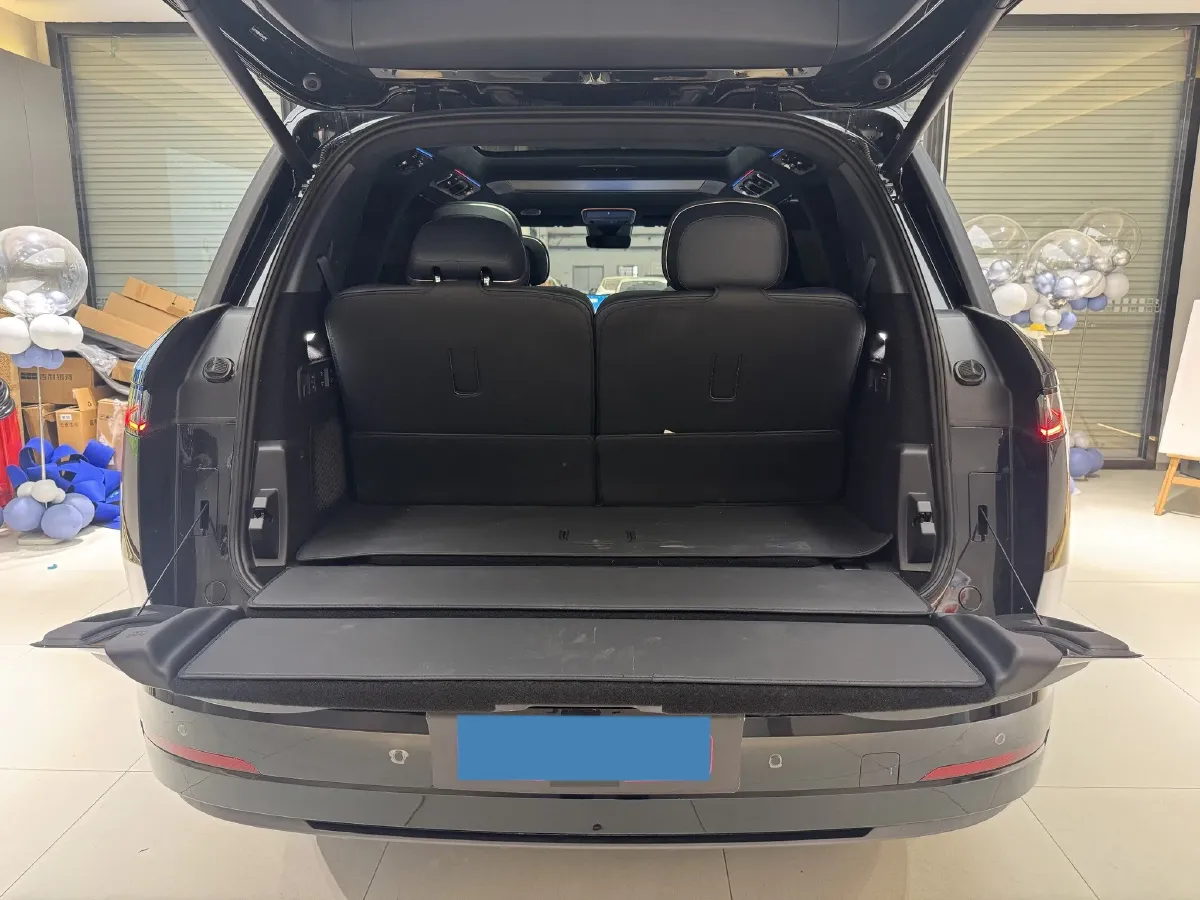 2025 LYNK&CO 900 2.0T 254HP L4 3DHT PHEV,autocango,china used car exporter,china ev exporter,chinese used car exporter,chinese used ev exporter