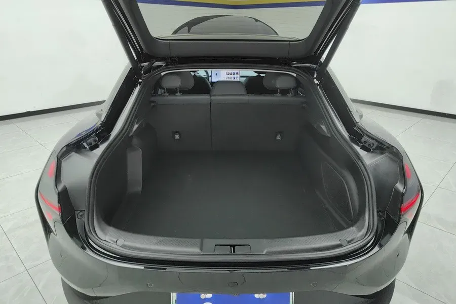 2024 Xpeng MONA M03 BEV 62.2KWH,autocango,china used car exporter,china ev exporter,chinese used car exporter,chinese used ev exporter