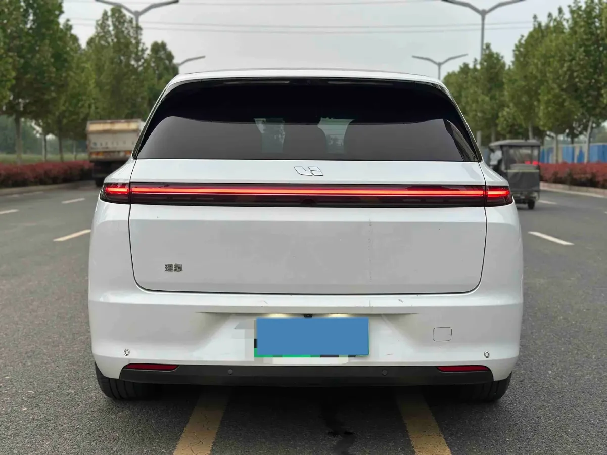 2023 Li L7 Range Extended 154HP REEV 40.9KWH,autocango,china used car exporter,china ev exporter,chinese used car exporter,chinese used ev exporter