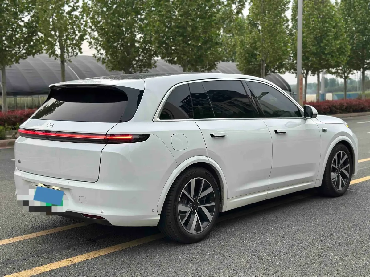 2023 Li L7 Range Extended 154HP REEV 40.9KWH,autocango,china used car exporter,china ev exporter,chinese used car exporter,chinese used ev exporter