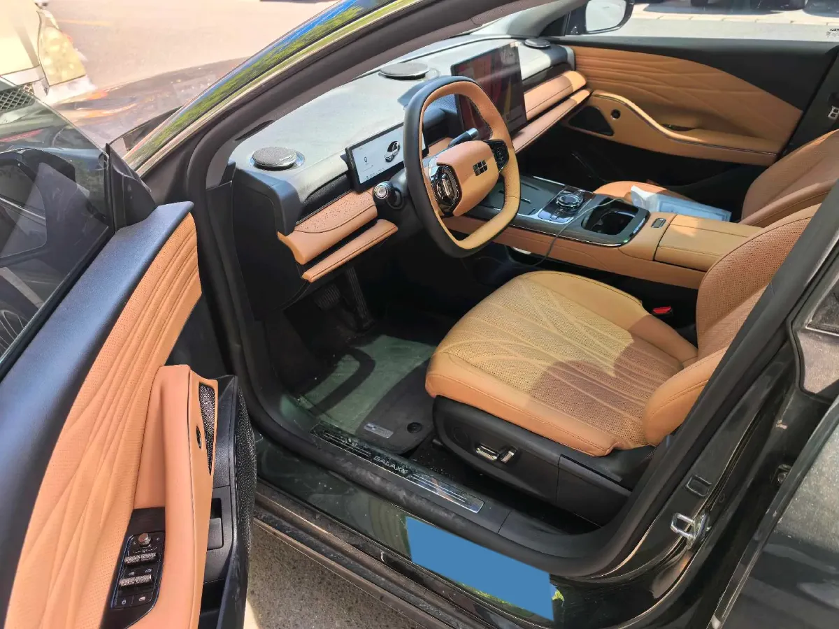 2025 Geely Galaxy Starshine 8 1.5L 112HP L4 1DHT PHEV,autocango,china used car exporter,china ev exporter,chinese used car exporter,chinese used ev exporter