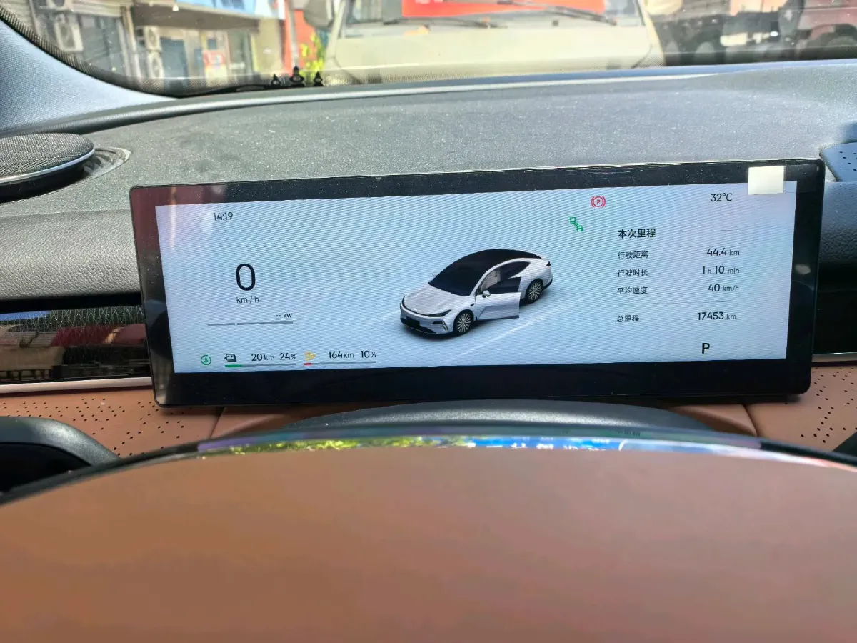 2025 Geely Galaxy Starshine 8 1.5L 112HP L4 1DHT PHEV,autocango,china used car exporter,china ev exporter,chinese used car exporter,chinese used ev exporter