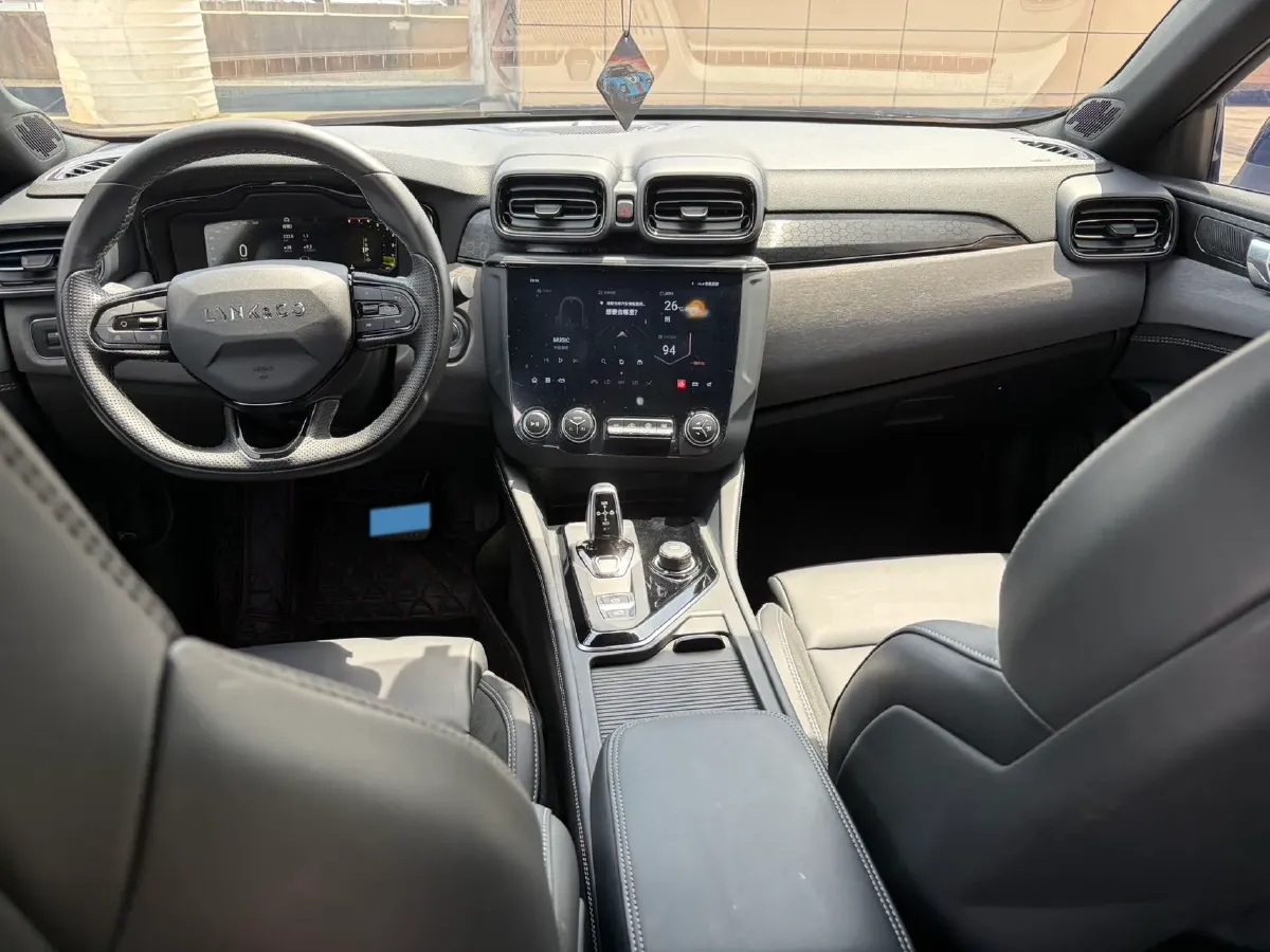 2022 LYNK&CO 03 2.0T 190HP L4 7DCT,autocango,china used car exporter,china ev exporter,chinese used car exporter,chinese used ev exporter