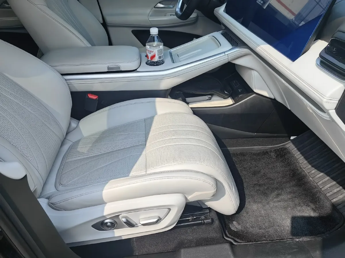 2024 Xpeng G9 BEV 98KWH,autocango,china used car exporter,china ev exporter,chinese used car exporter,chinese used ev exporter
