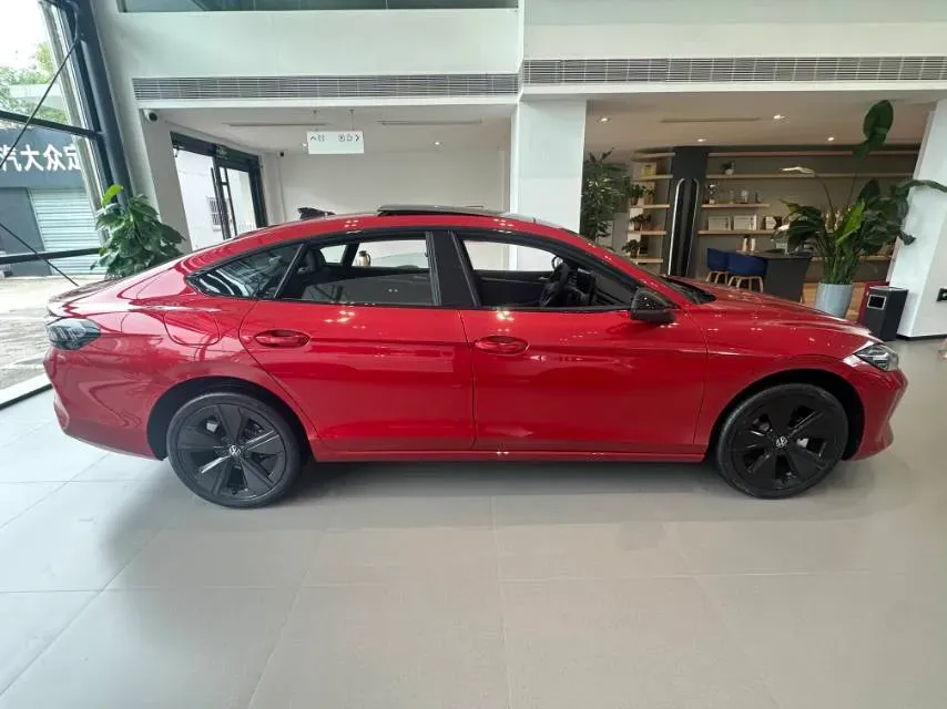 2026 Volkswagen Lamando 2.0T 220HP L4 7DCT,autocango,china used car exporter,china ev exporter,chinese used car exporter,chinese used ev exporter