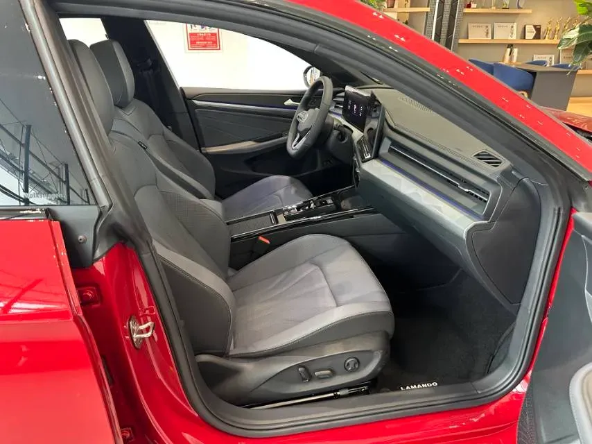 2026 Volkswagen Lamando 2.0T 220HP L4 7DCT,autocango,china used car exporter,china ev exporter,chinese used car exporter,chinese used ev exporter
