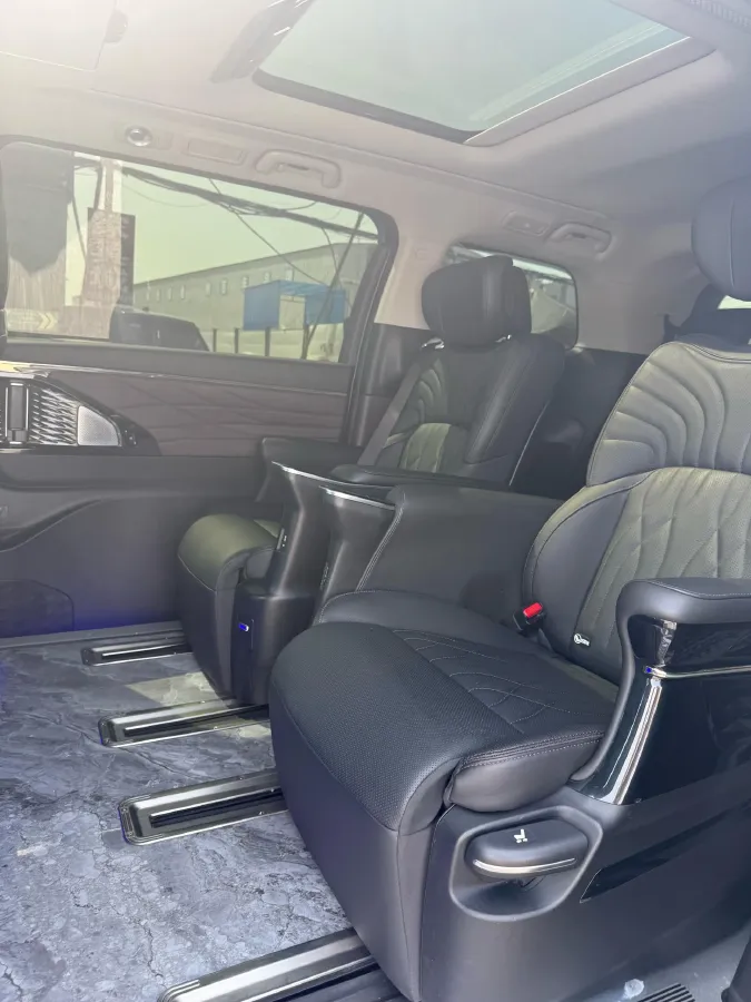 2024 GAC Trumpchi M8 2.0T 252HP L4 8AT,autocango,china used car exporter,china ev exporter,chinese used car exporter,chinese used ev exporter