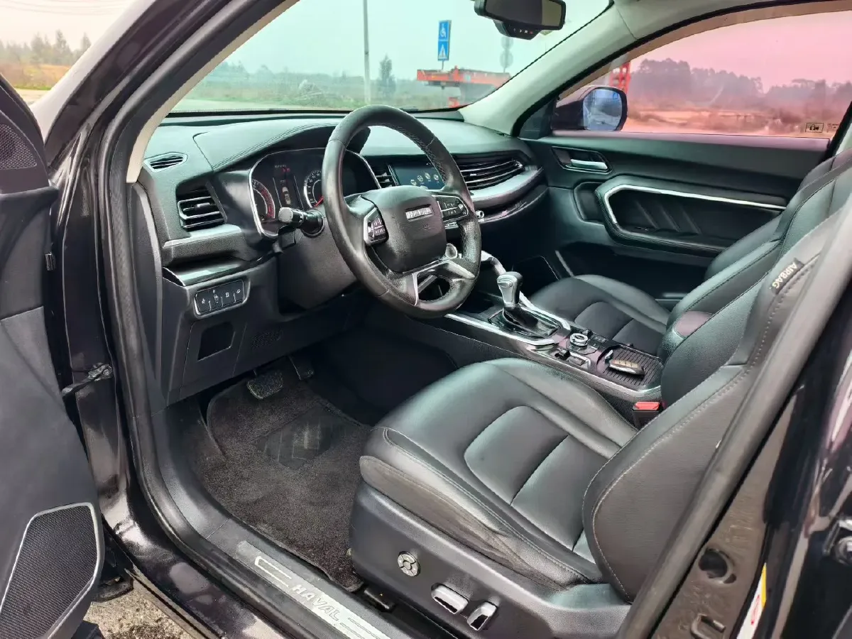 2018 Haval H6 2.0T 197HP L4 7DCT,autocango,china used car exporter,china ev exporter,chinese used car exporter,chinese used ev exporter