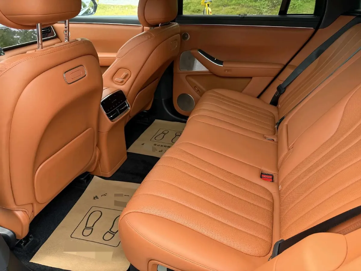 2024 AITO AITO M7 1.5T 152HP L4 REEV 40KWH,autocango,china used car exporter,china ev exporter,chinese used car exporter,chinese used ev exporter