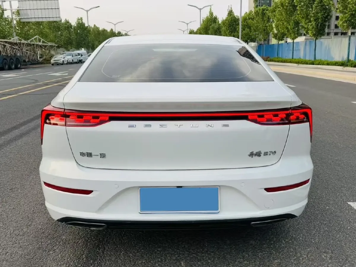 2021 Bestune B70 1.5T 169HP L4 7DCT,autocango,china used car exporter,china ev exporter,chinese used car exporter,chinese used ev exporter