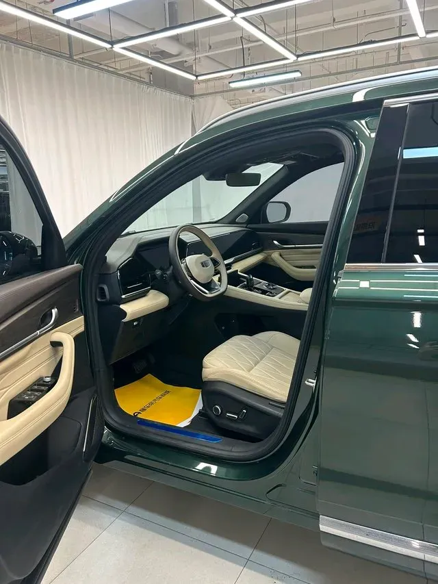 2025 Geely Monjaro 2.0T 238HP L4 8AT,autocango,china used car exporter,china ev exporter,chinese used car exporter,chinese used ev exporter