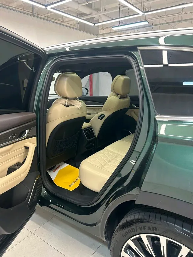 2025 Geely Monjaro 2.0T 238HP L4 8AT,autocango,china used car exporter,china ev exporter,chinese used car exporter,chinese used ev exporter