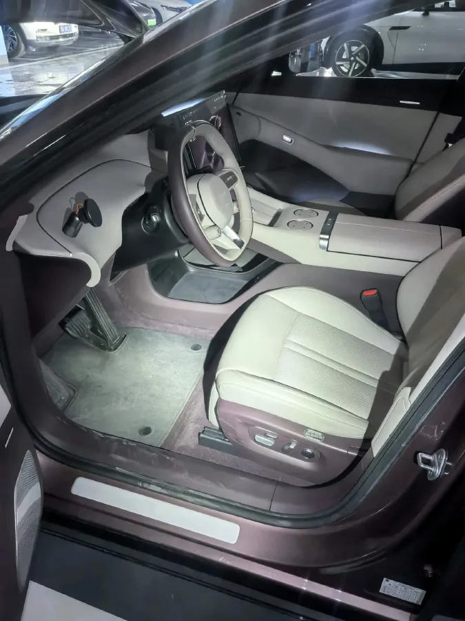 2025 MI YU7 BEV 101.7KWH,autocango,china used car exporter,china ev exporter,chinese used car exporter,chinese used ev exporter