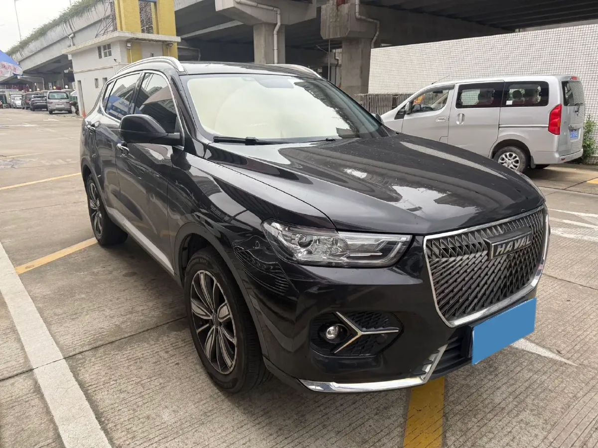 2021 Haval H6 1.5T 169HP L4 7DCT,autocango,china used car exporter,china ev exporter,chinese used car exporter,chinese used ev exporter