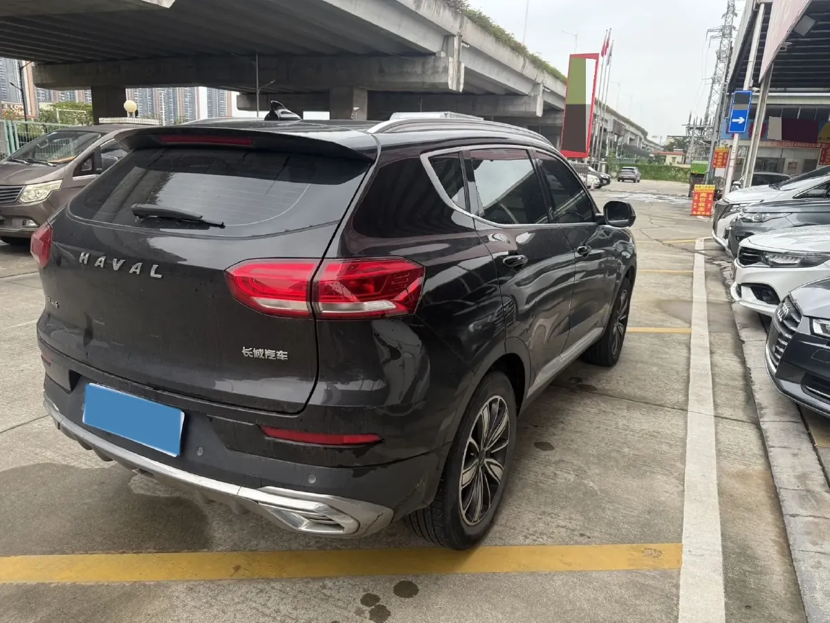 2021 Haval H6 1.5T 169HP L4 7DCT,autocango,china used car exporter,china ev exporter,chinese used car exporter,chinese used ev exporter