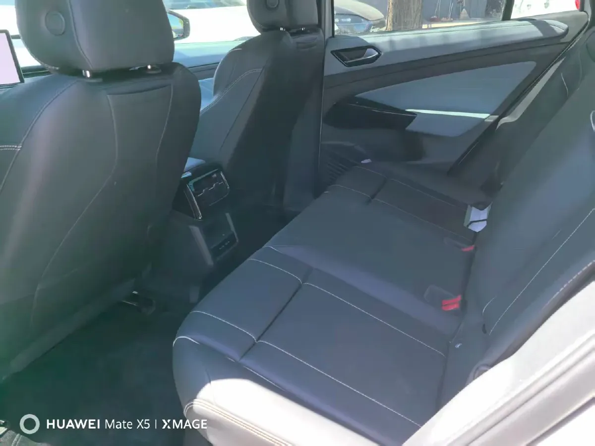 2025 Volkswagen ID.4 X BEV 52.8KWH,autocango,china used car exporter,china ev exporter,chinese used car exporter,chinese used ev exporter