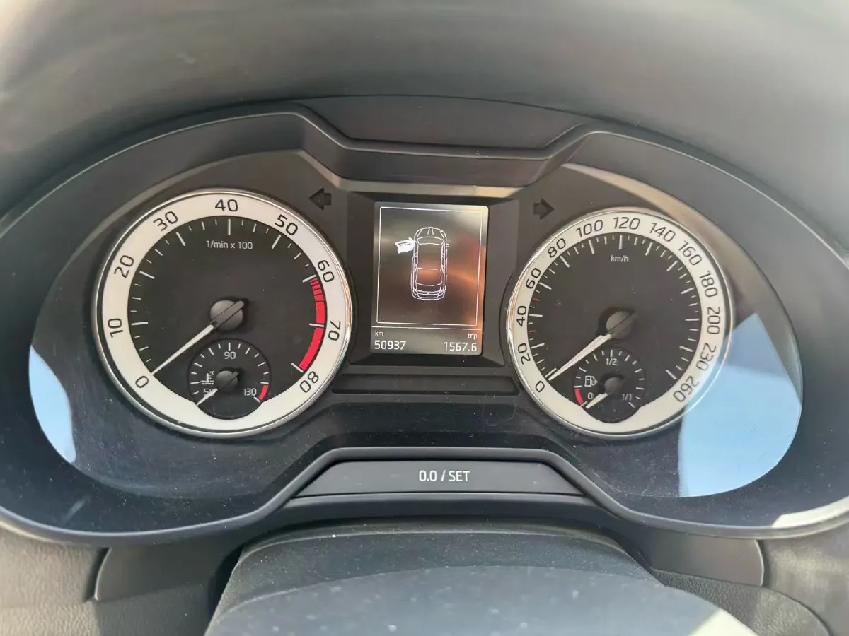 2019 Skoda Octavia 1.5L 116HP L4 6AT,autocango,china used car exporter,china ev exporter,chinese used car exporter,chinese used ev exporter