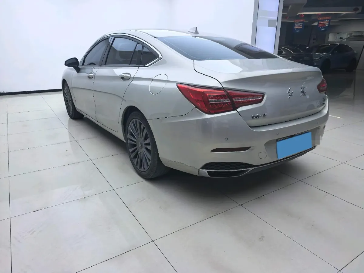 2020 HongQi H5 1.5T 169HP L4 7DCT,autocango,china used car exporter,china ev exporter,chinese used car exporter,chinese used ev exporter