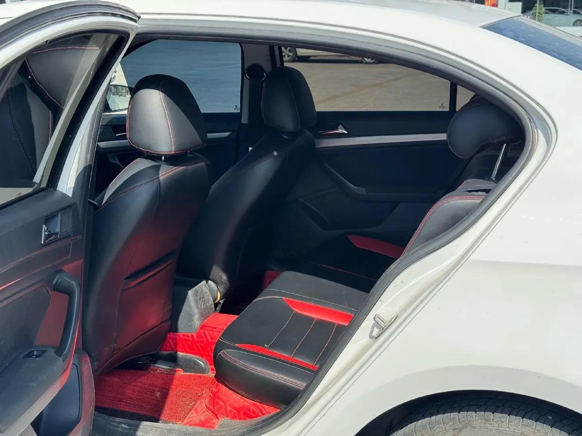 2019 ChangAn Eado XT 1.6L 128HP L4 6AT,autocango,china used car exporter,china ev exporter,chinese used car exporter,chinese used ev exporter