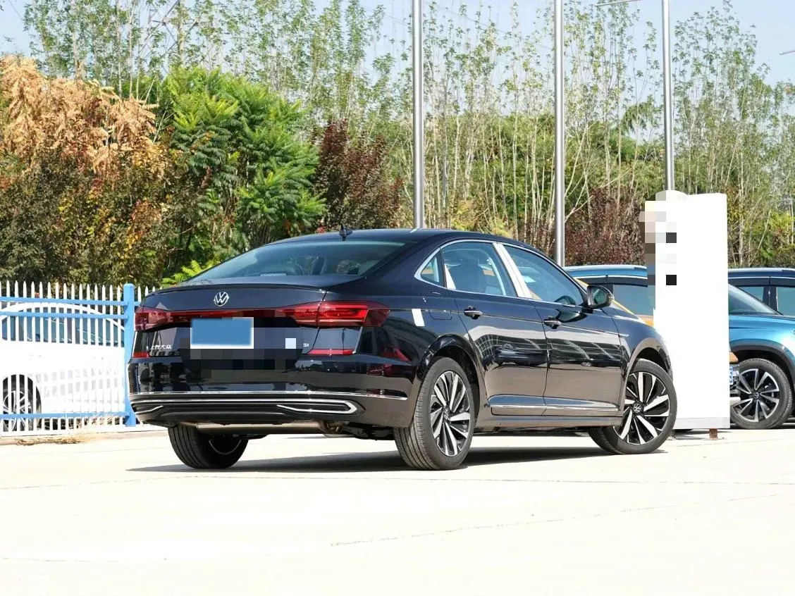 2023 Volkswagen Passat 2.0T 186HP L4 7DCT,autocango,china used car exporter,china ev exporter,chinese used car exporter,chinese used ev exporter