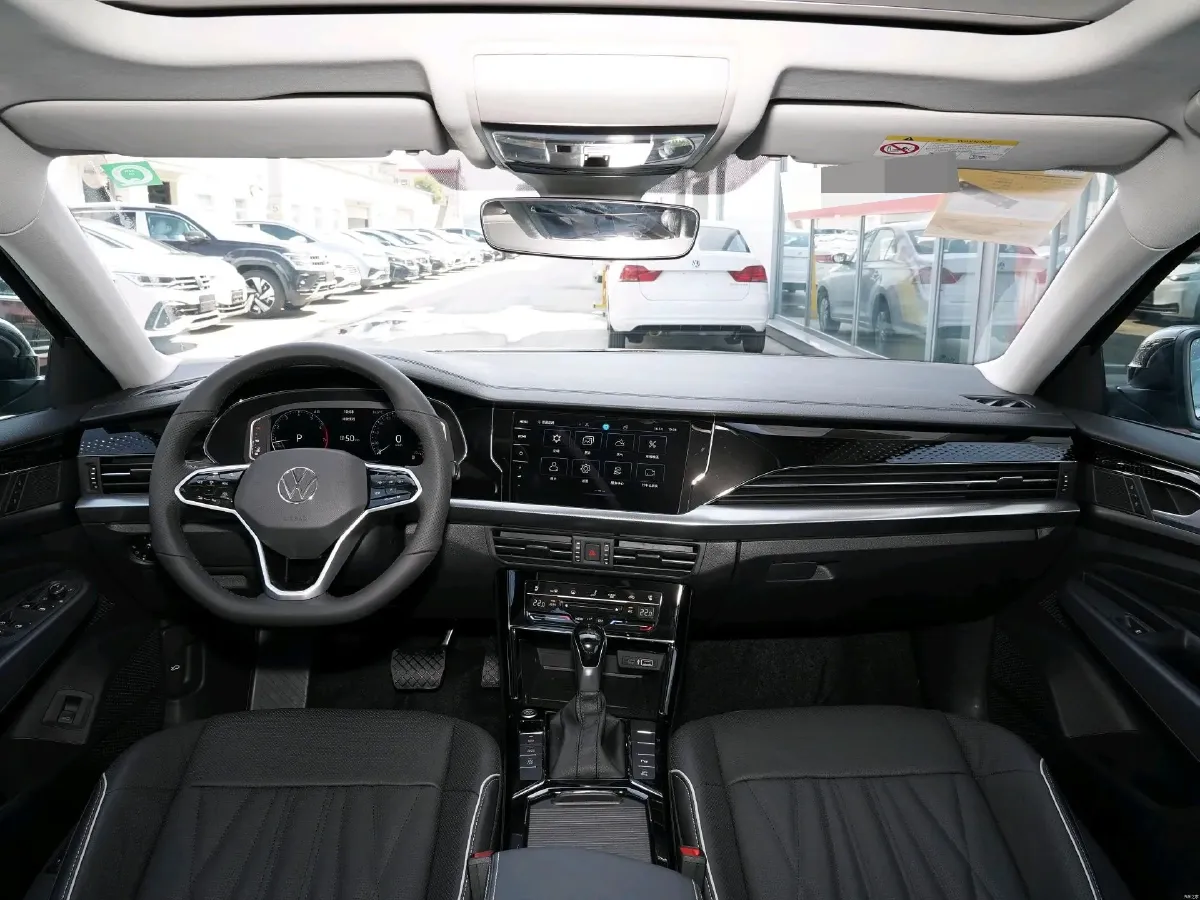 2023 Volkswagen Passat 2.0T 186HP L4 7DCT,autocango,china used car exporter,china ev exporter,chinese used car exporter,chinese used ev exporter