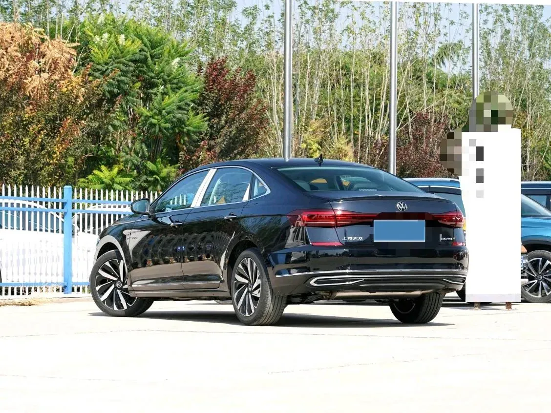 2023 Volkswagen Passat 2.0T 186HP L4 7DCT,autocango,china used car exporter,china ev exporter,chinese used car exporter,chinese used ev exporter