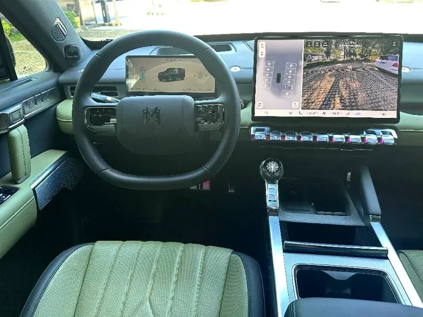 2025 BMW 3 Series 2.0T 245HP L4 8AT,autocango,china used car exporter,china ev exporter,chinese used car exporter,chinese used ev exporter