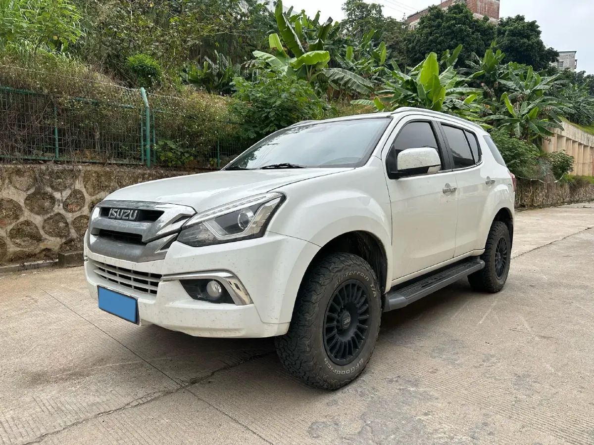2018 Isuzu Mu-X 1.9T 163HP L4 6AT,autocango,china used car exporter,china ev exporter,chinese used car exporter,chinese used ev exporter