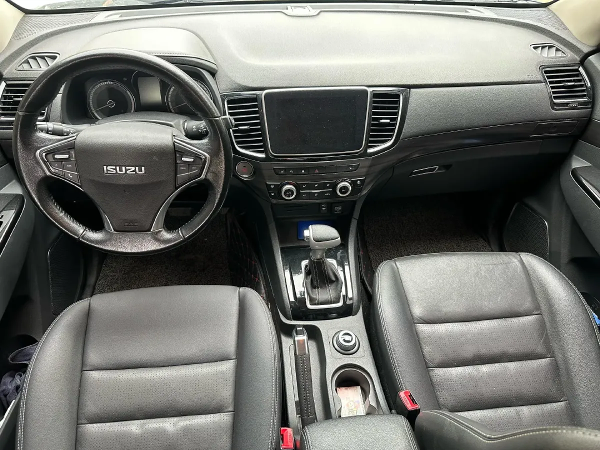 2018 Isuzu Mu-X 1.9T 163HP L4 6AT,autocango,china used car exporter,china ev exporter,chinese used car exporter,chinese used ev exporter