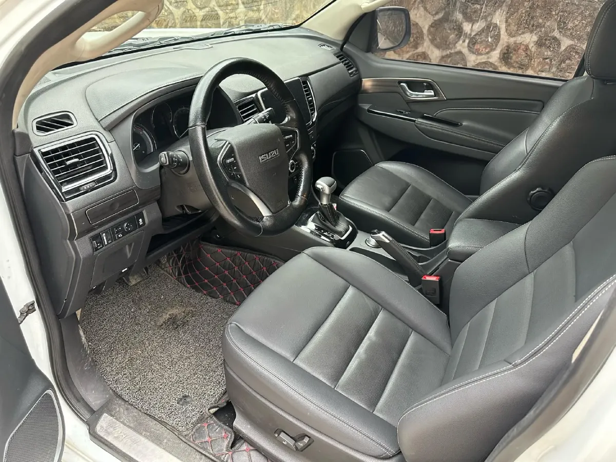 2018 Isuzu Mu-X 1.9T 163HP L4 6AT,autocango,china used car exporter,china ev exporter,chinese used car exporter,chinese used ev exporter